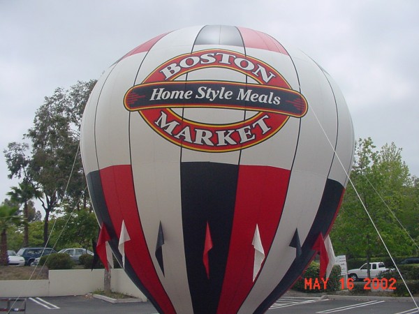Restaurant Balloon for more Visibility and Traffic